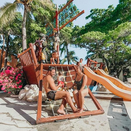 Oasis Palm Hotell Cancún Exteriör bild